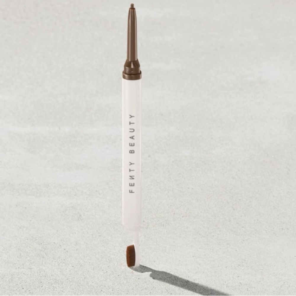 Fenty dark brown eye brow pencil
